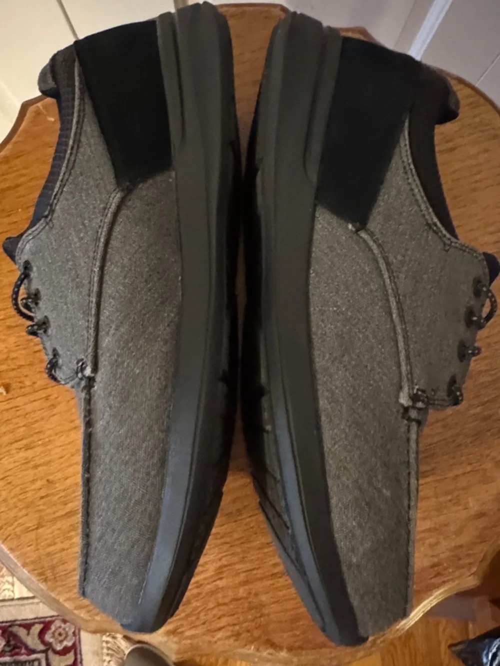 Men's Skechers Brand New W/O Tag Casual Slip-On Style Loafers in Charcoal Gray